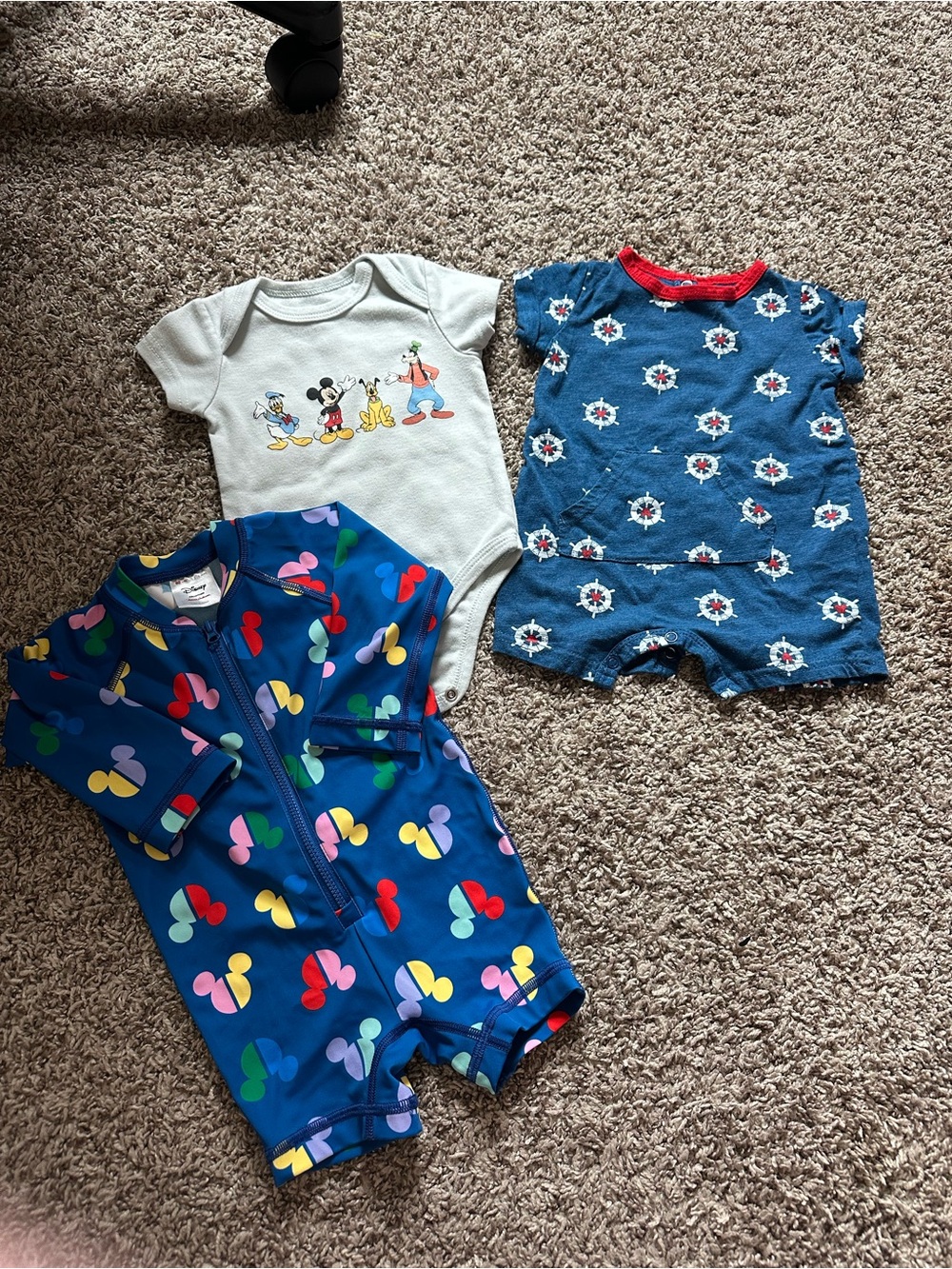 3-6m Disney bundle